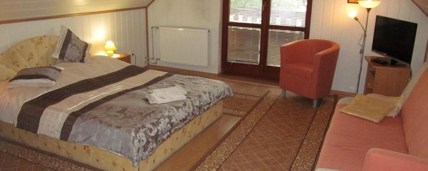 Komfort s manželskou posteľou a balkónom s výhľadom na Spišský hrad (31)